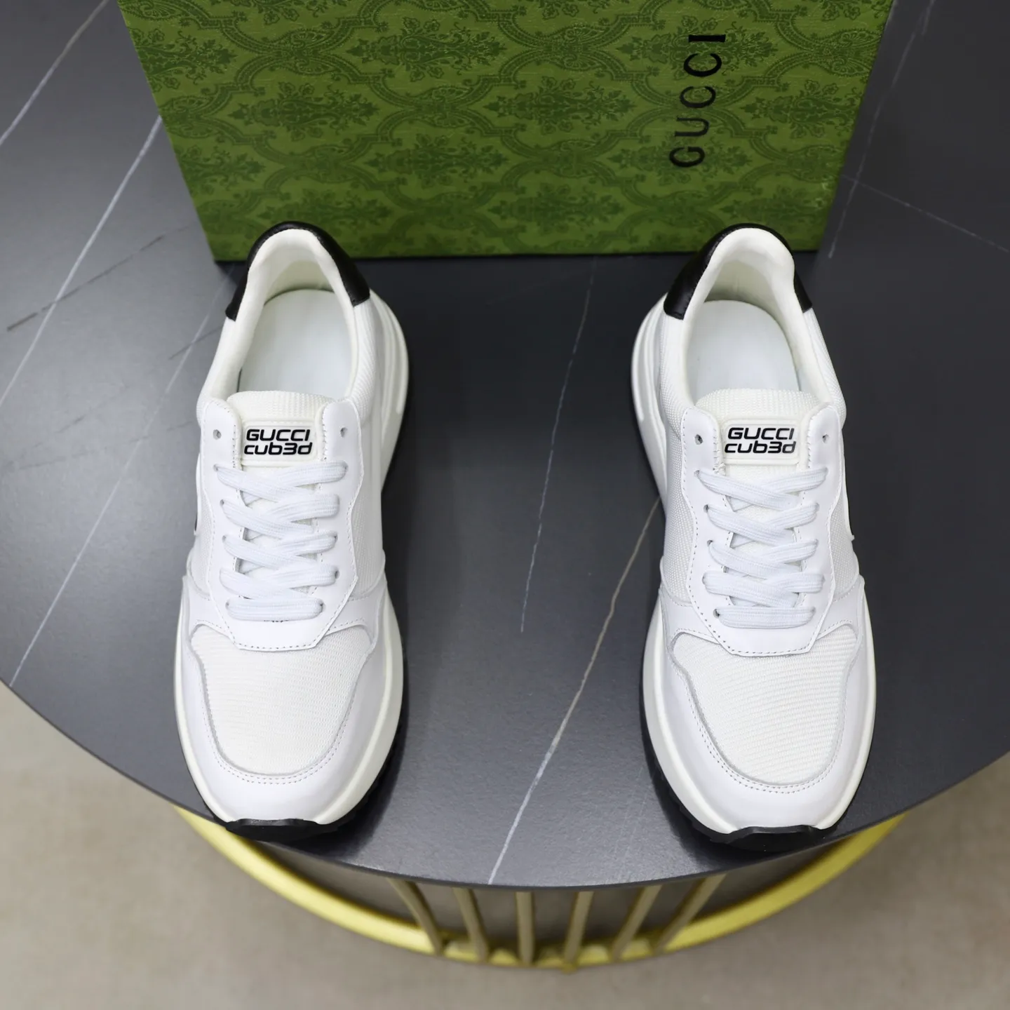 Ex-factory price: 440💰🙅‍♂️🙅‍♂️🙅‍♂️ Brand: GUCCI Standard code: 38-44 (45 customized) Grade: Same as the official website Material: Original material splicing Comfortable and breathable lining Lightweight and wear-resistant sports outsole Style category: Men's fashionable casual shoes Running sneakers Distinguished luxury brand elements Top luxury Color: actual picture color